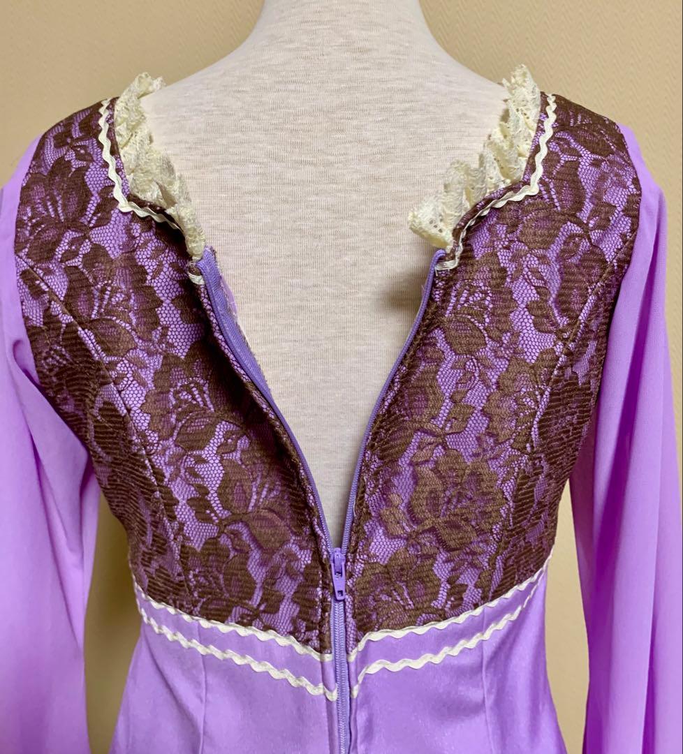 フラメンコ衣装　ソニアジョーンズ上下セットベルト付き　サイズMA