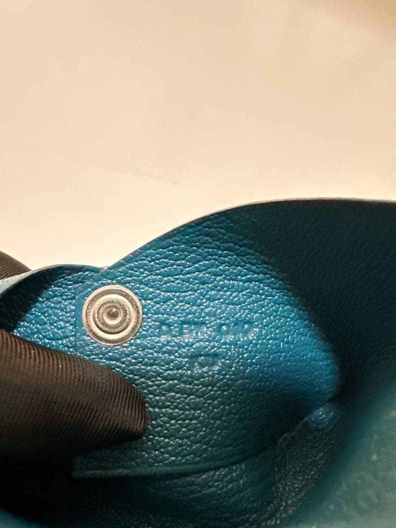 土日がラスト★エルメス カルヴィ BLEU PAON カードケース箱付き D刻印