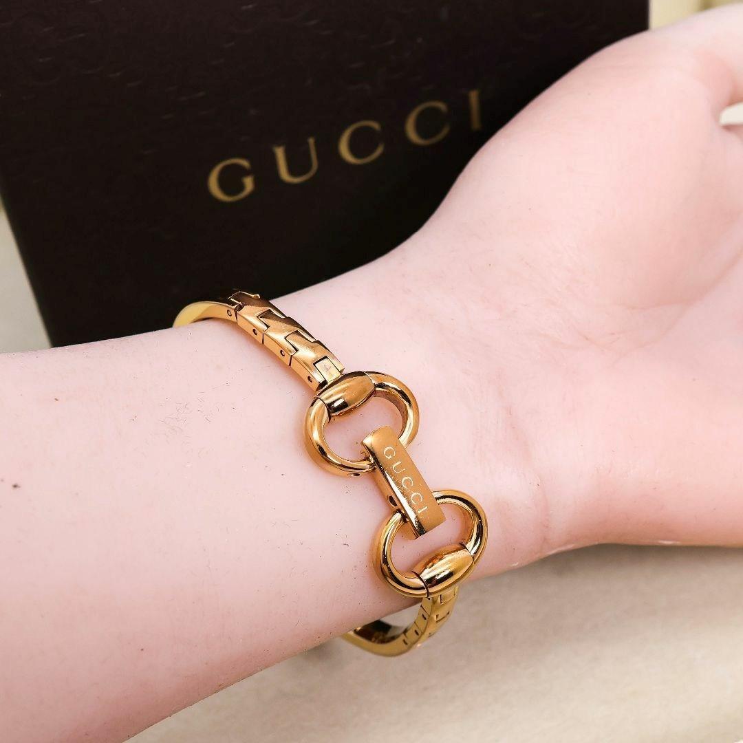 稼働 GUCCI 腕時計 YA120519 ホワイトパール トルナヴォーニ