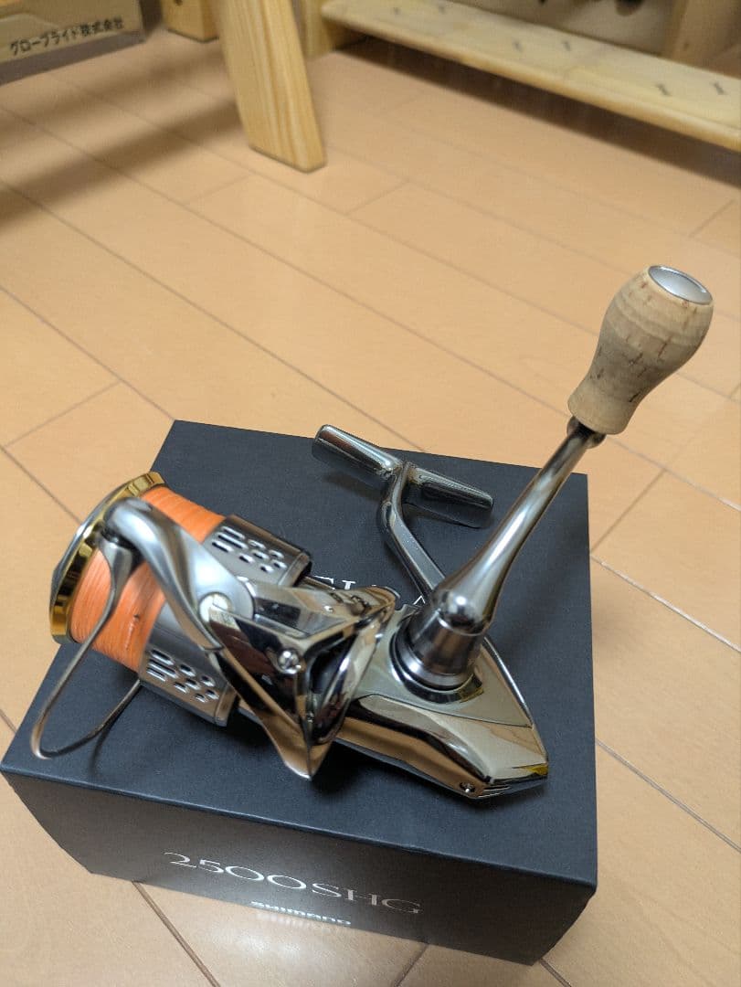今月で出品取り消しシマノステラ2500SHG