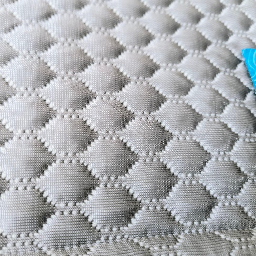 HILU. 温度調整ブランケット グレー　ラージサイズ