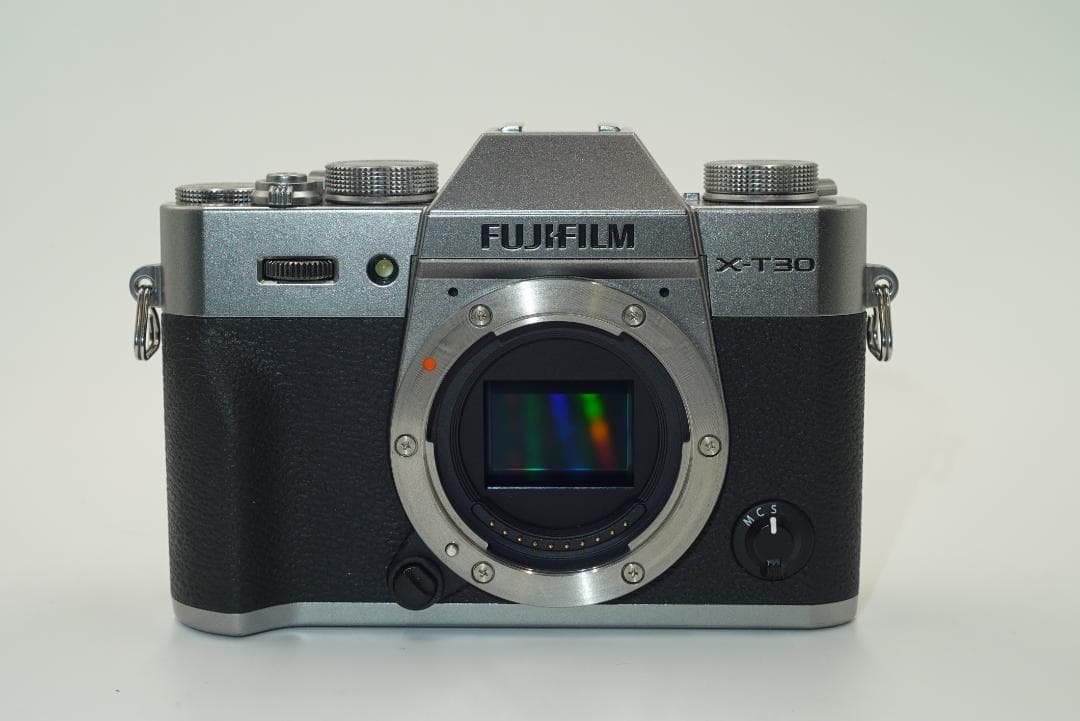 美品　FUJIFILM X-T30 XC16-50mmレンズ付き