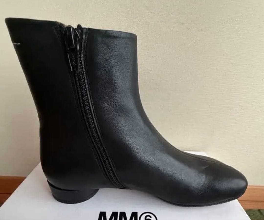 MM6 ショートブーツ