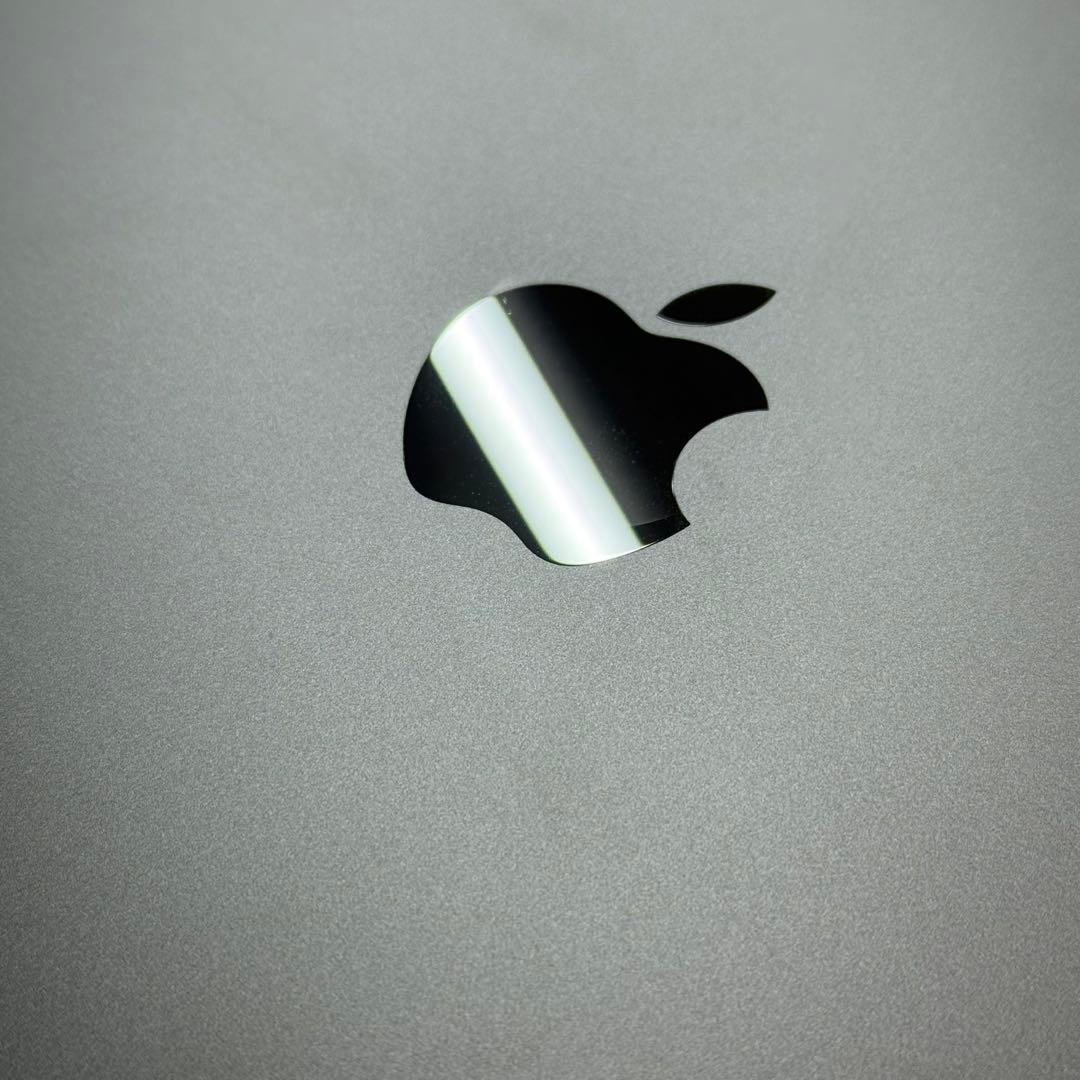 【美品】iPad (第10世代) WiFiモデル 箱ケーブル付き