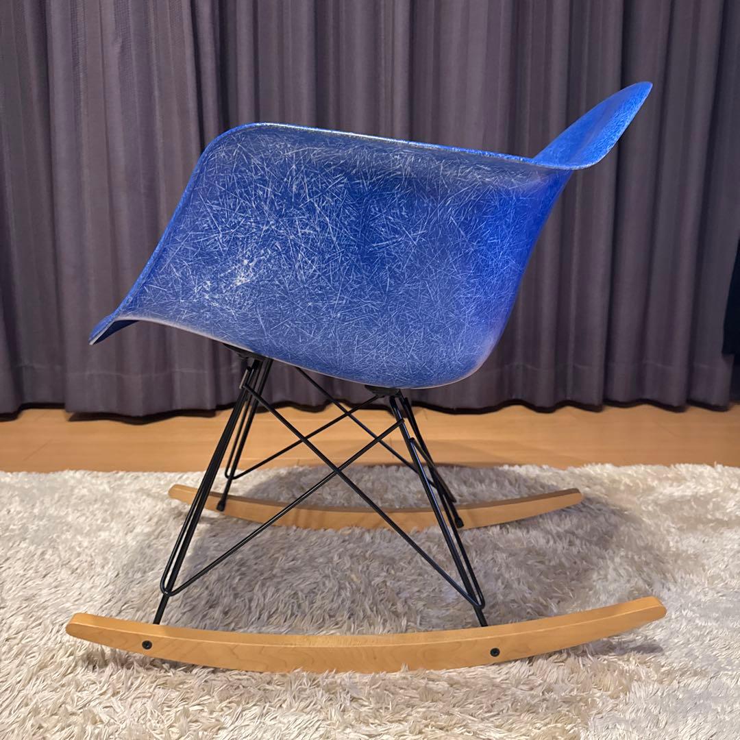 ハーマンミラー社　イームズ　サイドシェルチェア