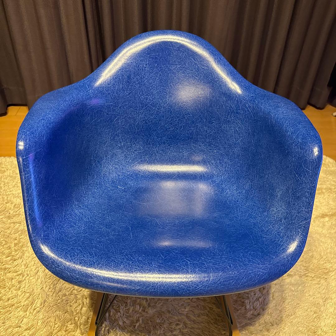 ハーマンミラー社　イームズ　サイドシェルチェア