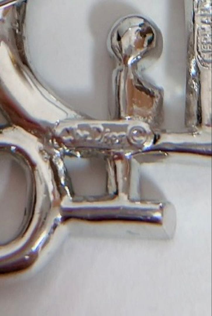 クリスチャンディオール　Dior ブローチ　ラインストーン　Dior ロゴ