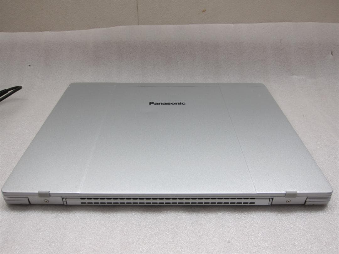 パナソニックCore i5-1145G7/16G/SSD/14型QHD液晶