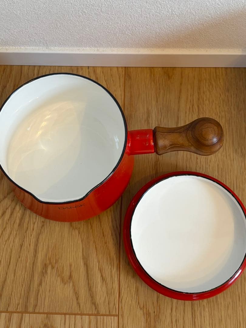 DANSK 赤い片手鍋 木製ハンドル 未使用