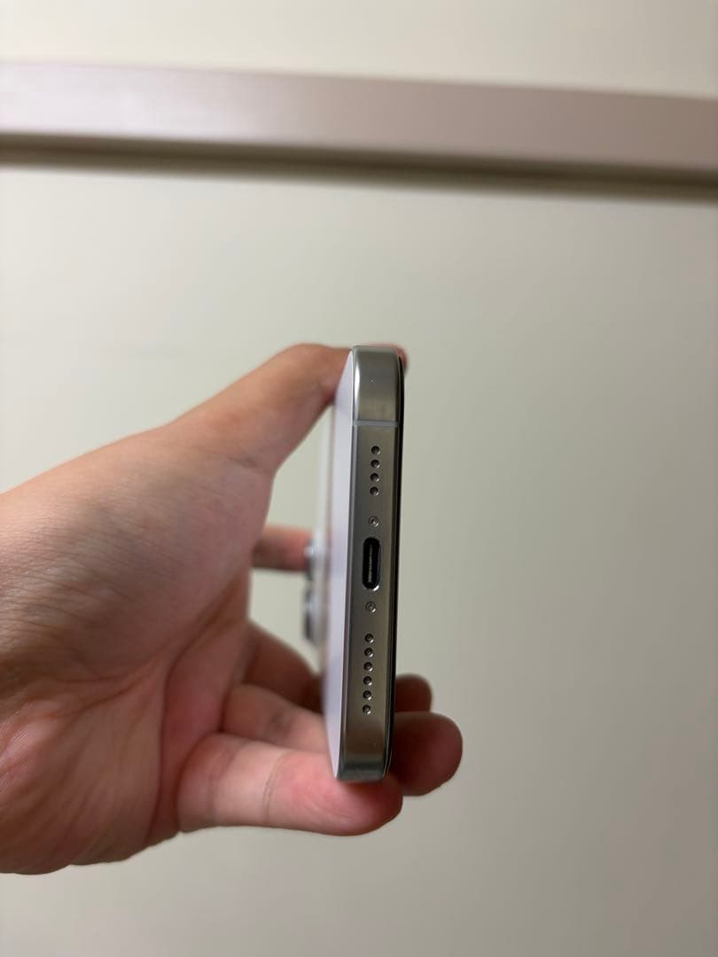 iPhone16 Pro Max 256G ホワイトチタニウム