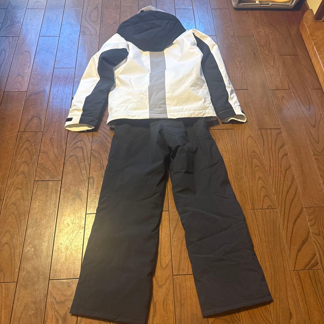 オンヨネスキーウェアメンズM ホワイト & ブラック