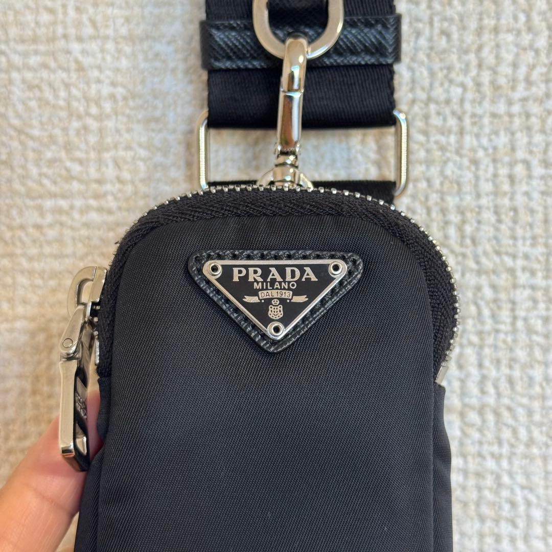 ずんだ餅PRADA Re-Edition 2005 Re-Nylon