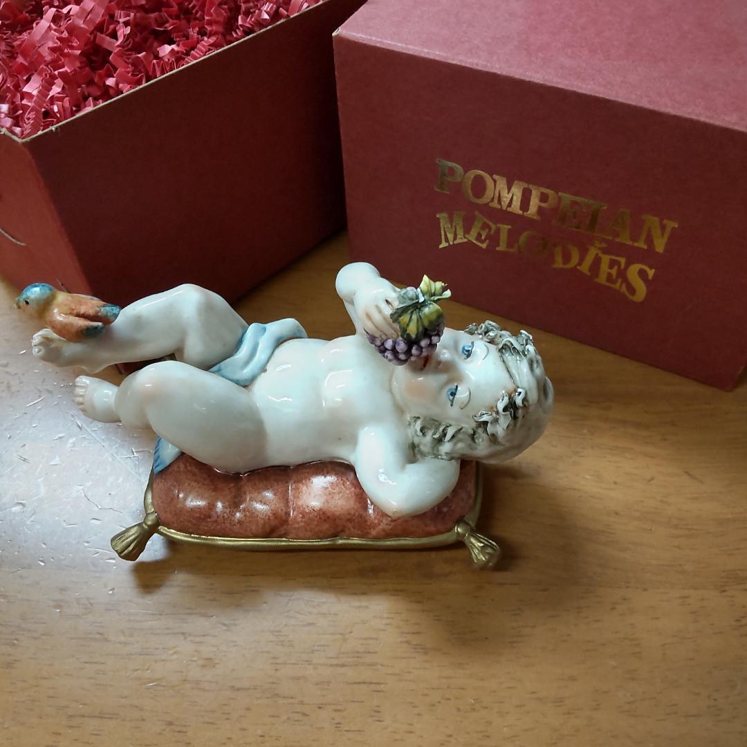 イタリア　エンゼル　飾りもの　置き物　秋