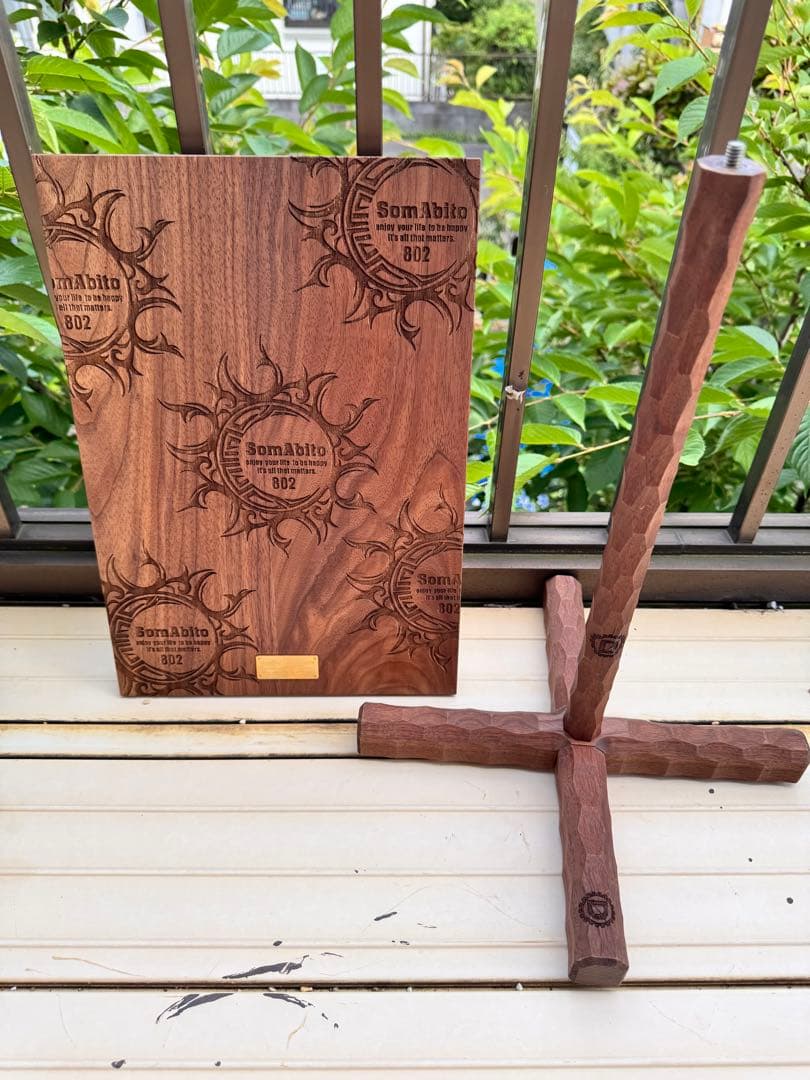 ソマビトと802productsの天板、Damage mark ウォールナット脚