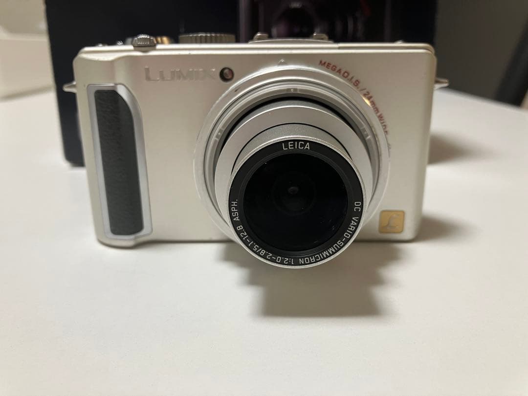 Panasonic LUMIX LX3 シルバー 本体　コンデジ【動作確認済】