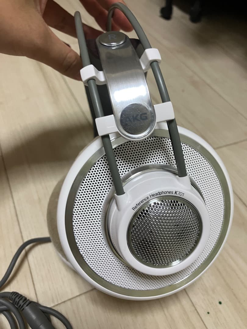 AKG K701 オープンバックヘッドフォン