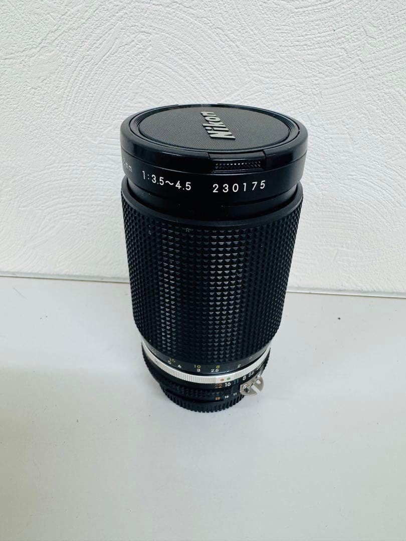 Nikon FM フィルム一眼レフカメラ　ズームレンズ2個付き　まとめ売り