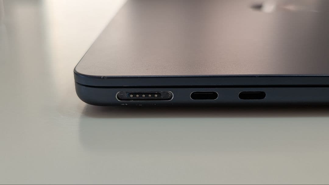 【50%オフ】MacBook Air M2 16GB 256GB 13インチ