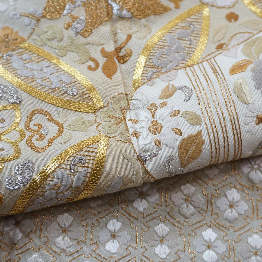 LLサイズ　170cm　金彩刺繍　総刺繍　正絹黒留袖　a845