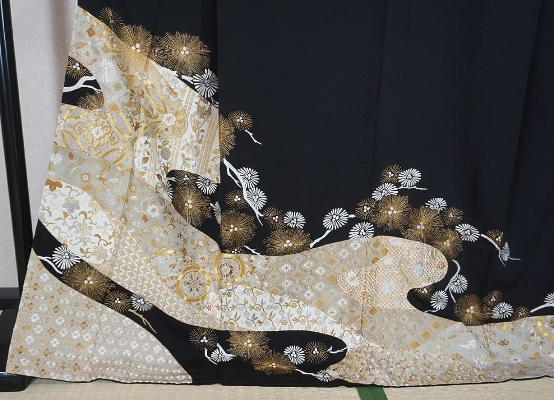 LLサイズ　170cm　金彩刺繍　総刺繍　正絹黒留袖　a845