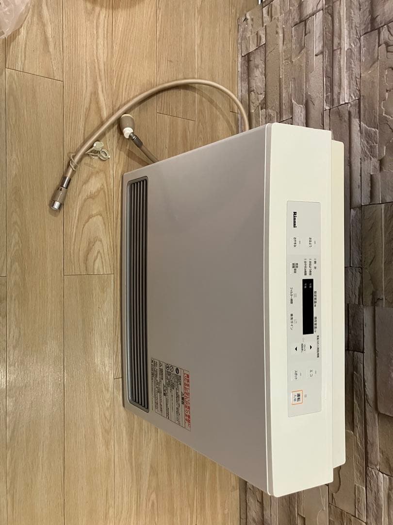 Rinnai ガスファンヒーター RC-U5801E LPガス用　2018年製