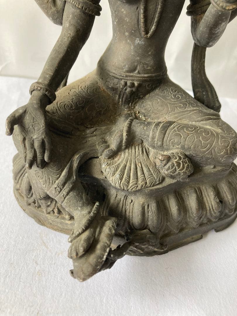 古仏像，古銅製，清時代。