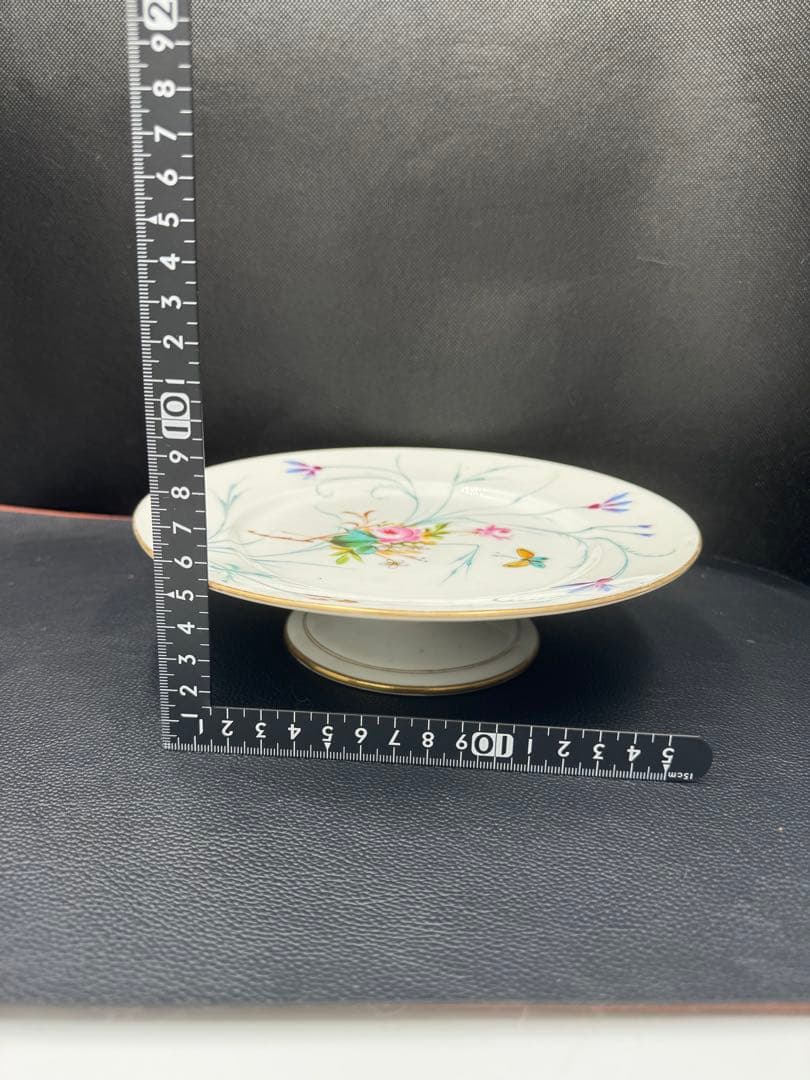 セール‼️フランス　アンティーク　ハンドペイント　バラの柄　高台①