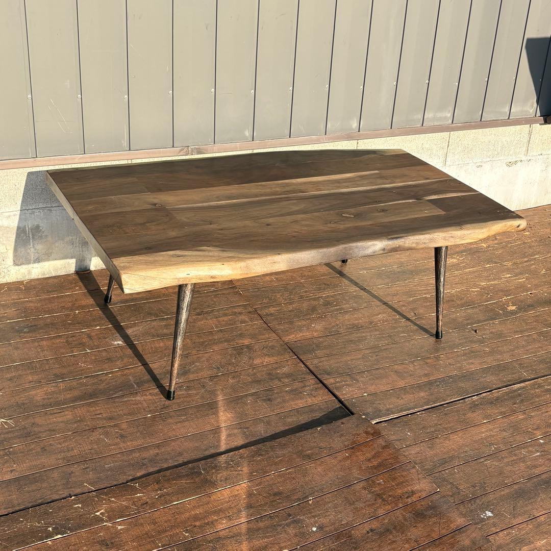 北欧レトロ 無垢材 木製テーブル アイアン脚 インダストリアル 重厚ローテーブル