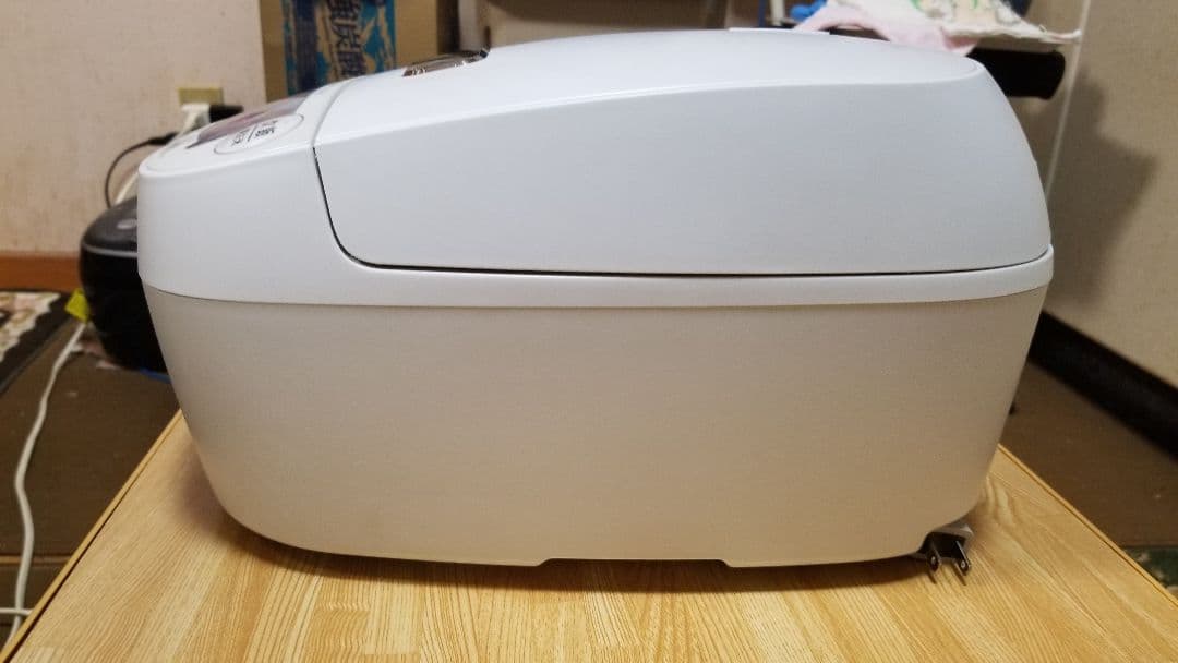 2022年製 タイガー圧力IH炊飯器 旨み粒立ち炊き 遠赤5層土鍋蓄熱コート釜