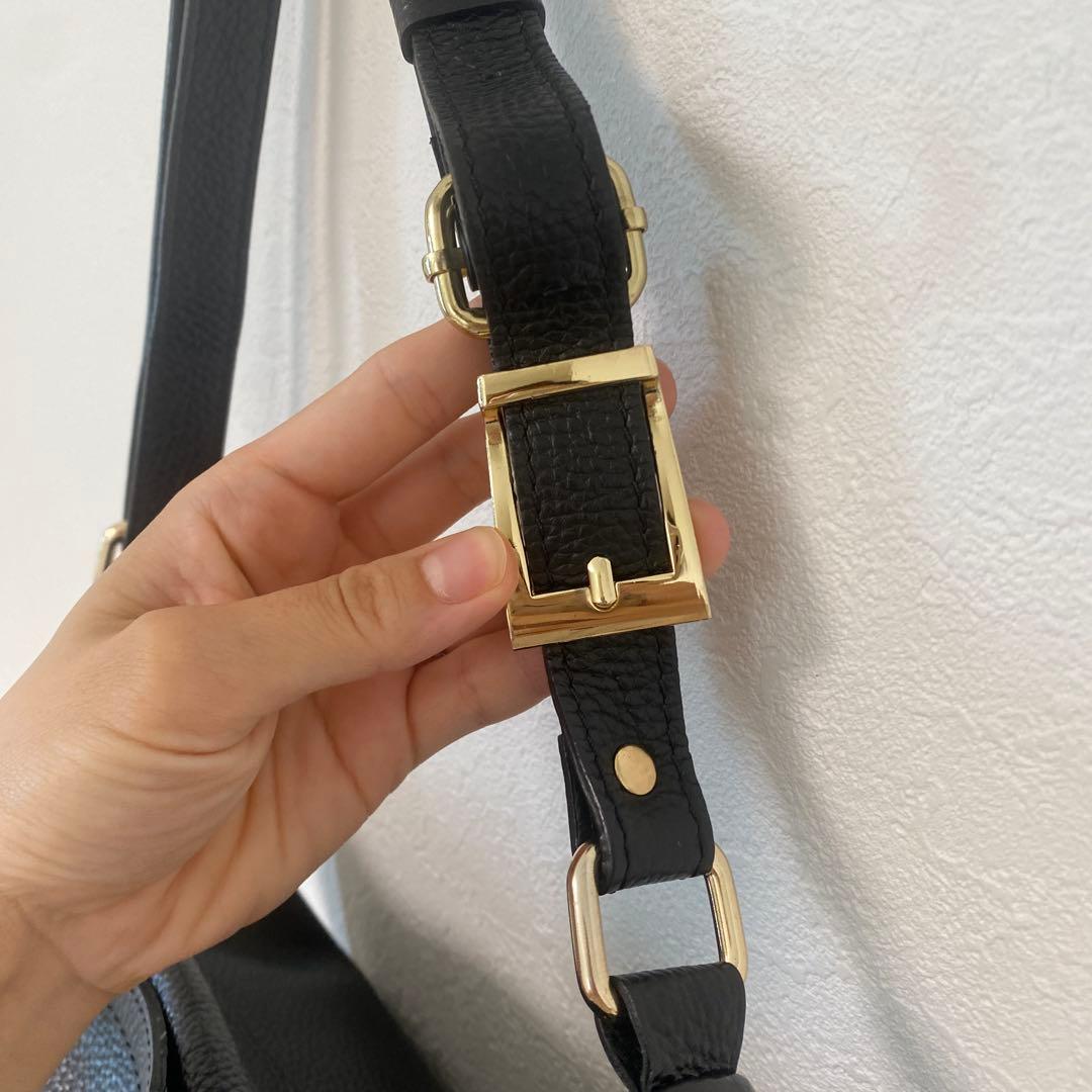 【未使用品】AULENTTI 黒 レザー ボディバッグ 調整可能