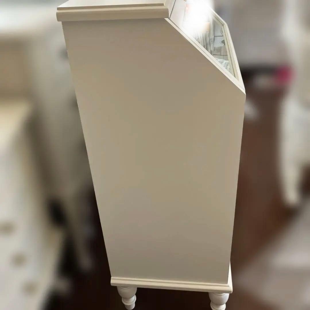 ガラスキャビネット【アンティーク調】【引出し付き】