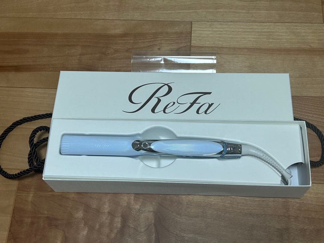 【新品保証書あり】ReFa ストレートアイロン プロ　ホワイト正規品