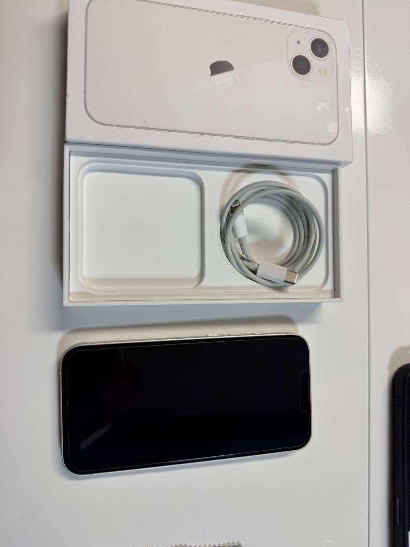 iPhone13 256GB スターライト SIMフリー　初期化済