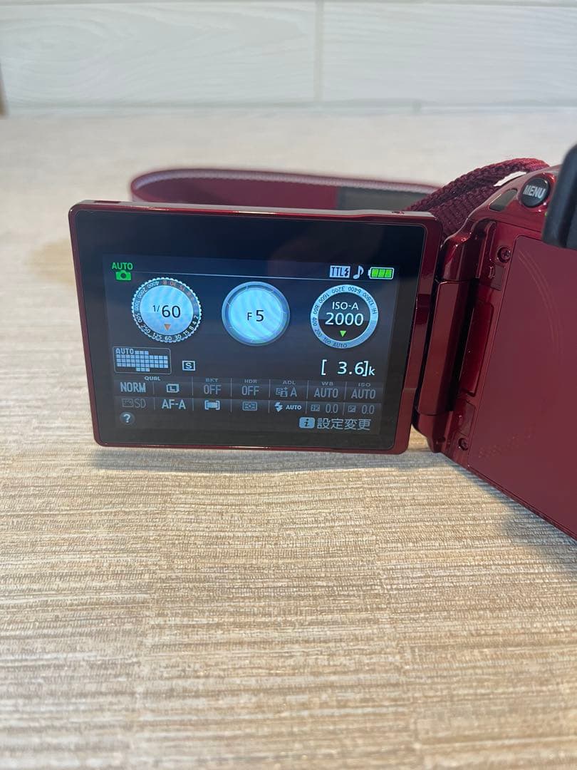 美品　ニコン D5300 一眼レフカメラ レッド