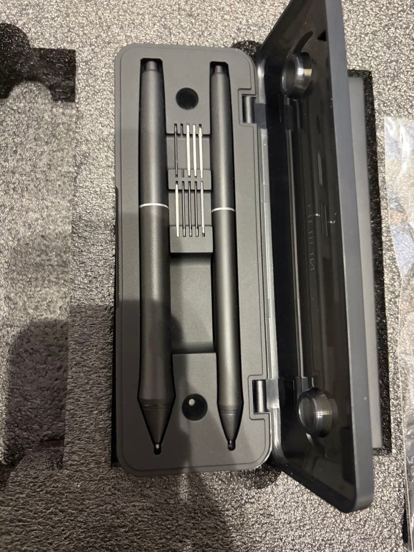 【タッチ機能あり】HUION KAMVAS PRO 27 4K液晶ペンタブレット