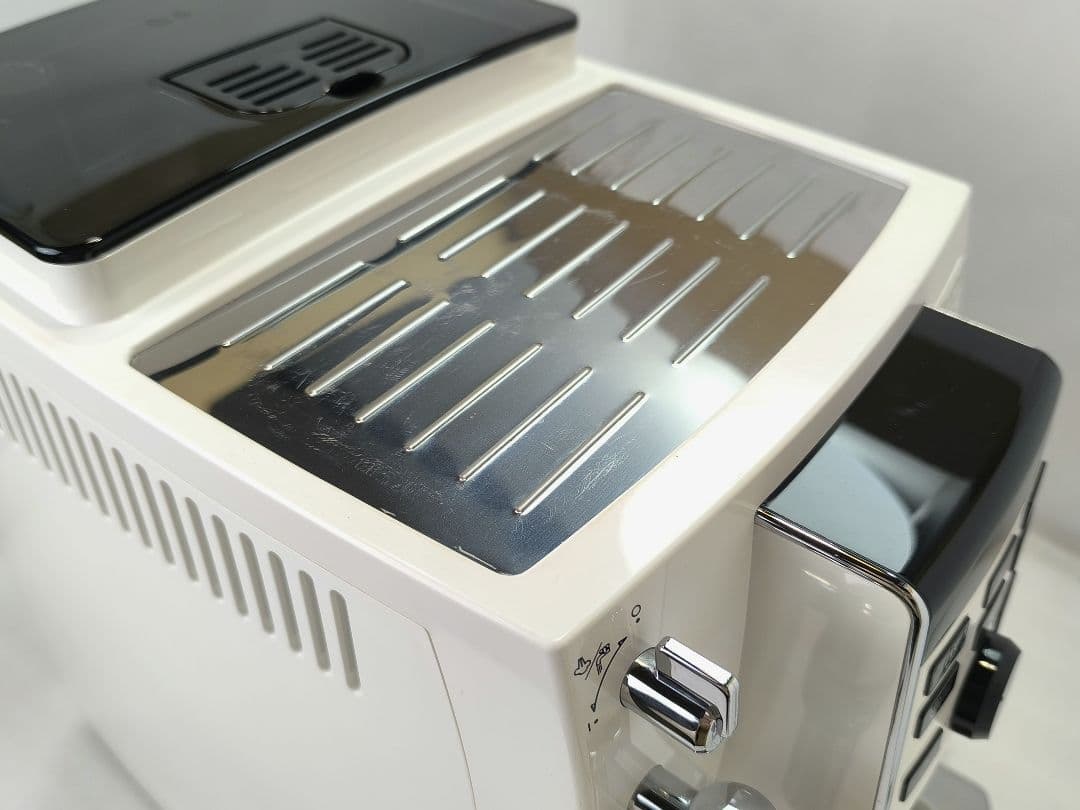 デロンギマグニフィカS コンパクト全自動コーヒーマシン ECAM23120 3