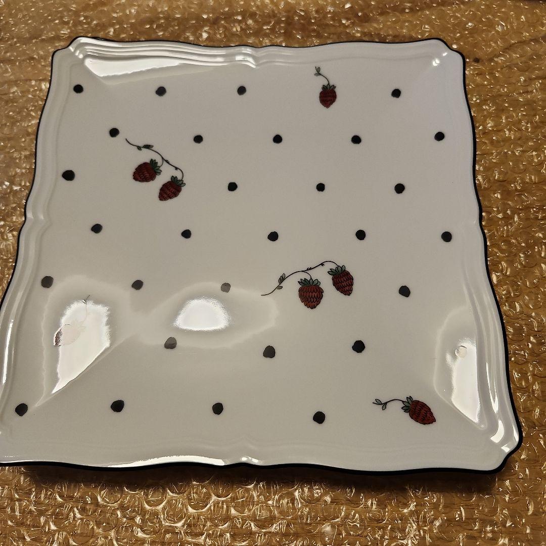 Richard Ginori　リチャードジノリ　てんとう虫＆野いちご食器セット