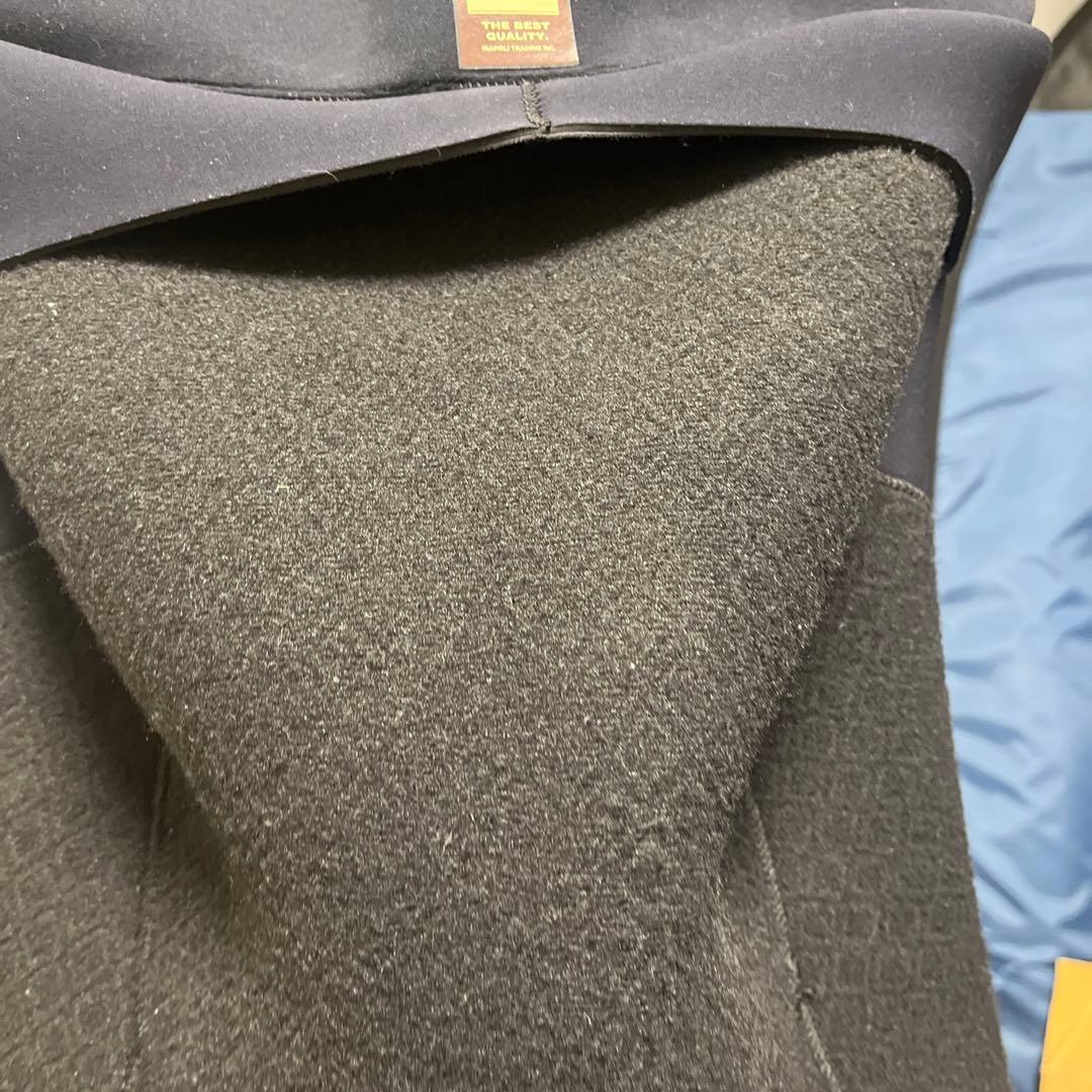 ウエットスーツ　　メルガリクソン