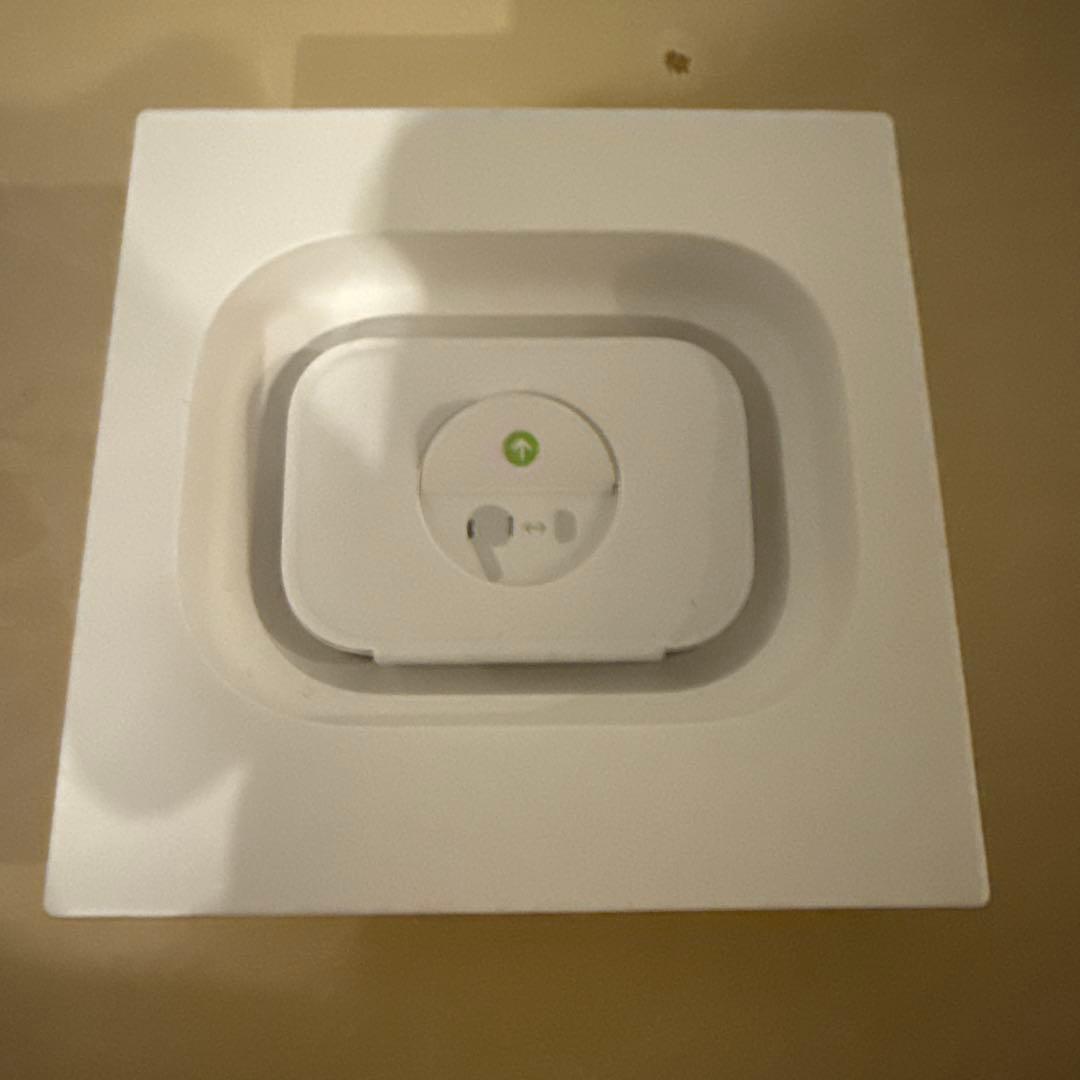 Apple AirPods Pro 第2世代 保護ケース付き MQD83J/A