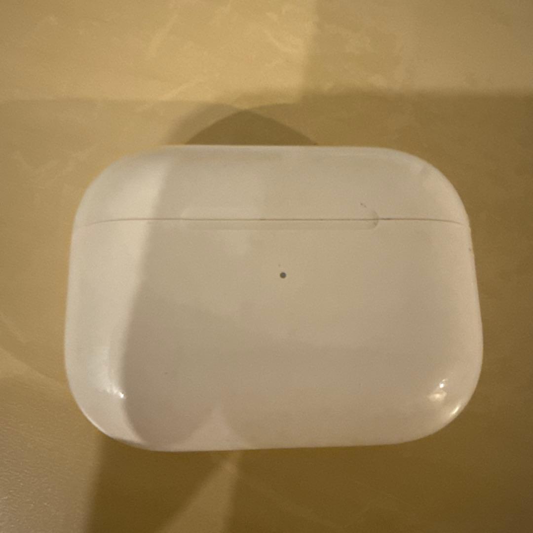 Apple AirPods Pro 第2世代 保護ケース付き MQD83J/A