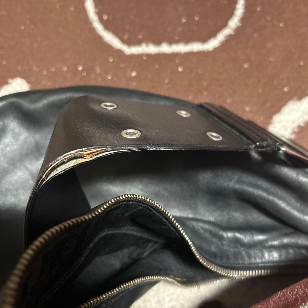 ディオール　ストリートシックハーフムーン