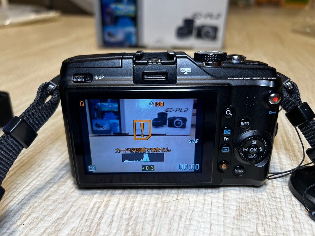 OLYMPUS PEN E-PL2 ダブルレンズキット シャッター数7,353回