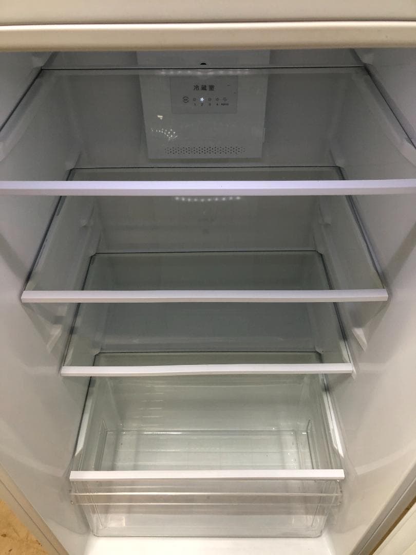 引取 ヤマダ電機 冷凍冷蔵庫 YRZ-F23H1 2022年製 75064-2-