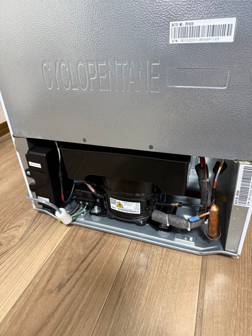 K*n様 Hisense 冷蔵庫 HR-D13E3W 2024年製　135L