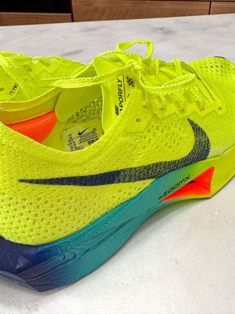 【新品未使用】ナイキ NIKE ヴェイパーフライ3 28.0cm ボルト