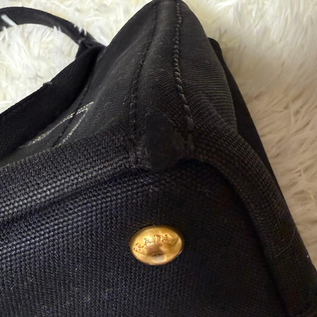 PRADA プラダ カナパ 四角補修有り黒