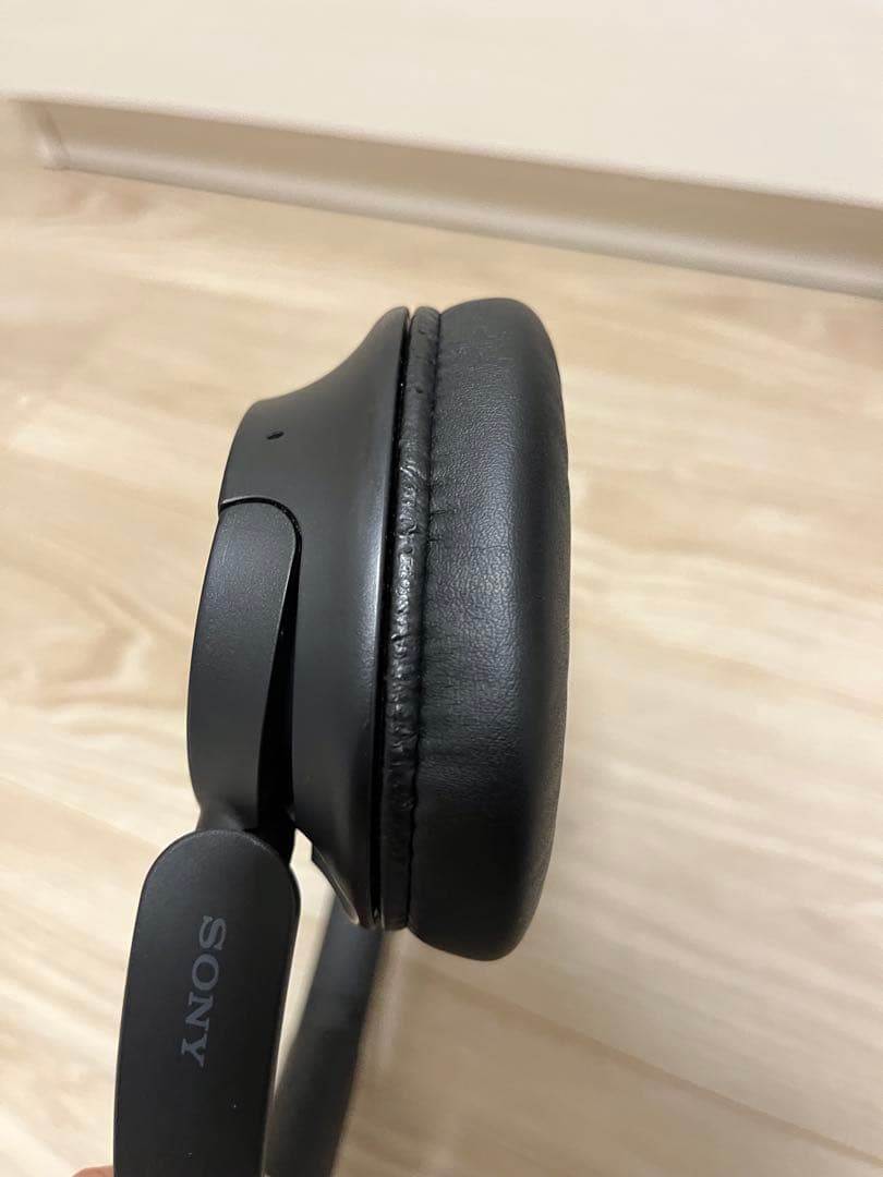 良品　SONY ワイヤレスヘッドホン ブラック WH-CH720N-B