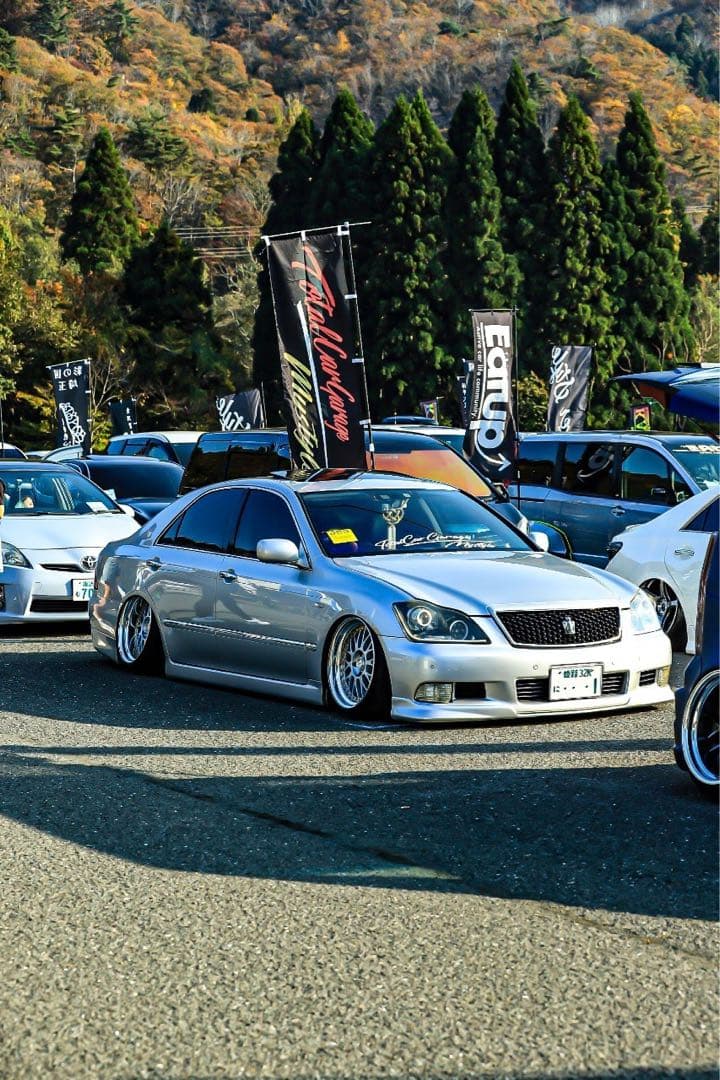 18クラウン ワンオフヘッドライト