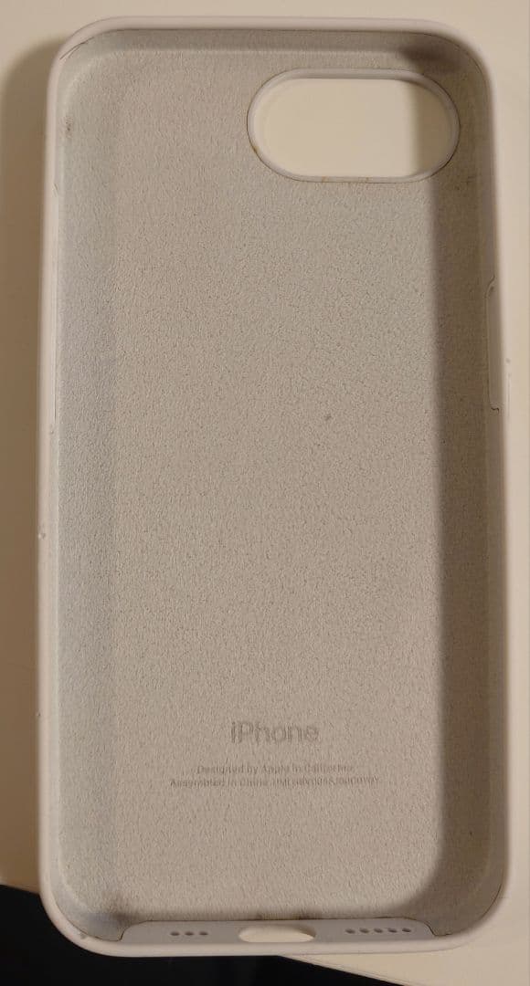 iPhone 16e 128GB ホワイト 本体 ケース付き