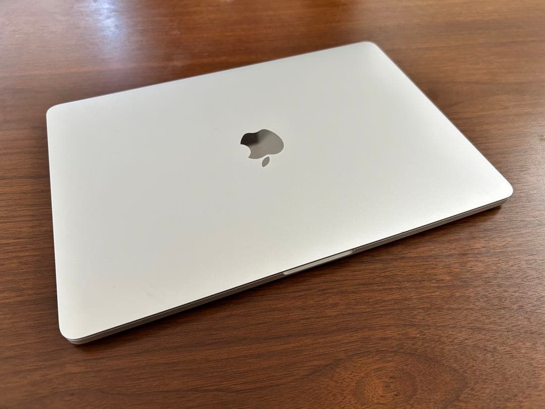 MacBook Pro (13-inch, 2017) 本体